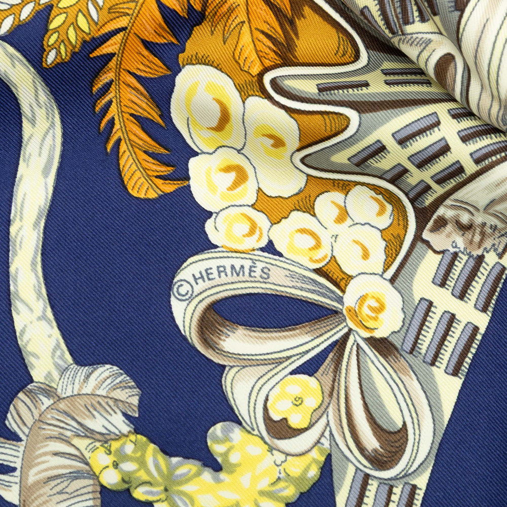 Pre-Loved Hermes Chapeau! Silk Scarf 90 - Picture 5 of 7